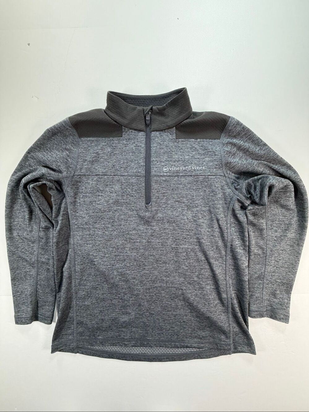 Vineyard Vines Boys Performance 1/4 Zip Pullover Size M 12-14 Gray Whale Logo